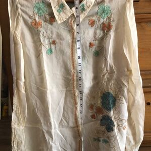 Johnny Was embroidered Top